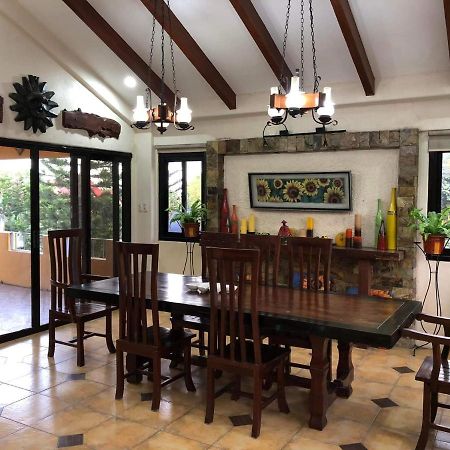 Tagaytay Bnr Guesthouse 4Br With Balcony 12-14 Guest Tagaytay City ภายนอก รูปภาพ